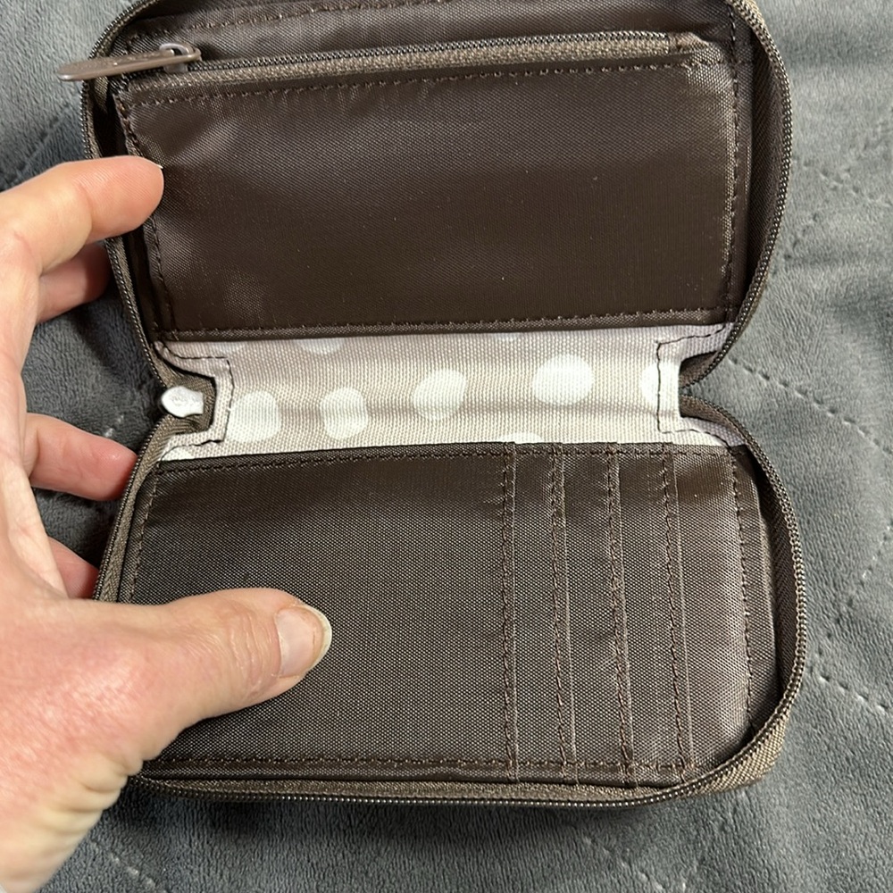 New Thirty-One Beige Polka Dot Wristlet - Picture 3 of 5
